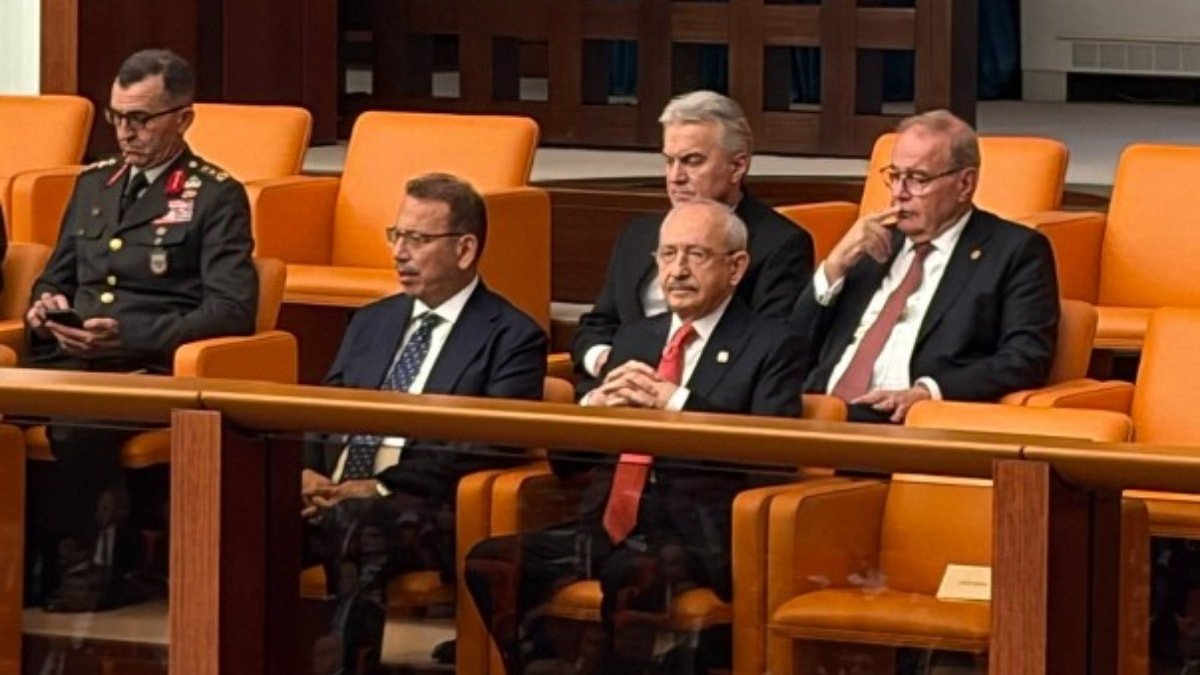 Kılıçdaroğlu, yeni yasama yılının açılışını locadan takip etti